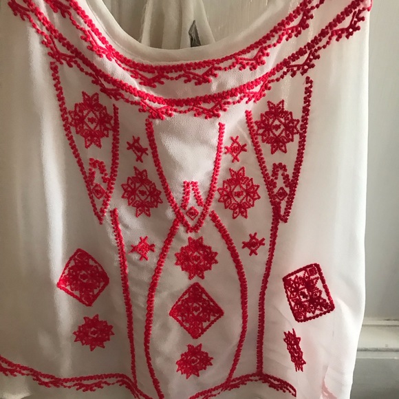 White Tank Top with Pink Detailed Stitching - Picture 3 of 4